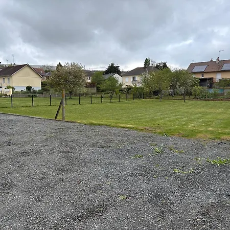 Maison 3 Chambre, 25 Minutes Circuit, Jardin, Wifi * Loué